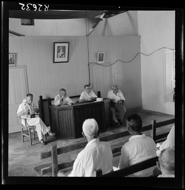 Island council meeting, Manahiki