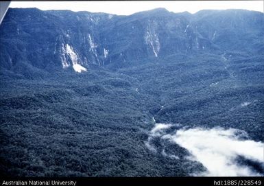 The Bulago River flowing westward across the East Strickland Plain from the Muller Range to the Strickland River