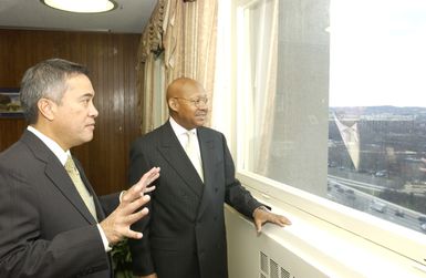 Secretary Alphonso Jackson with Guam Governor Felix Camacho - Secretary Alphonso Jackson meeting with Guam Governor Felix Camacho at HUD Headquarters