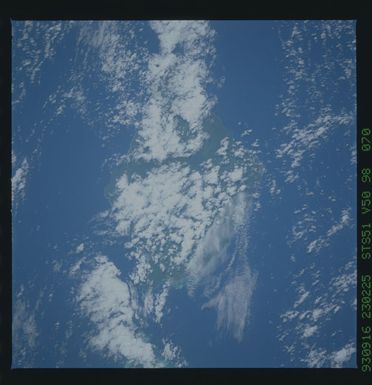 STS051-98-070 - STS-051 - Earth observations