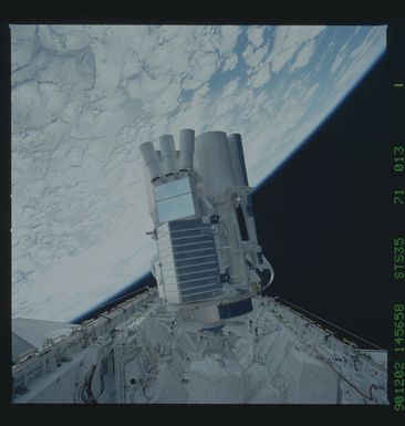 S35-71-067 - STS-035 - Earth observations taken during the STS-35 mission