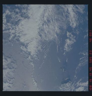 51D-46-031 - STS-51D - STS-51D earth observations