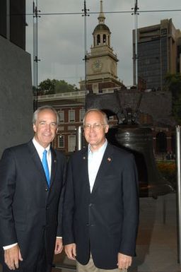 [Assignment: 48-DPA-07-13-08_SOI_K_Philly_Rec] Reception at Independence National Historical Park for attendees at the National Governors Association Centennial Meeting in Philadelphia, Pennsylvania. Secretary Dirk Kempthorne [and Independence National Historical Park Deputy Superintendent Darla Sidles delivered official remarks; and the Secretary conversed with fellow NGA attendees, among them Pennsylvanina Governor Edward Rendell, Vermont Governor James Douglas, Wyoming Governor Dave Freudenthal, Guam Governor Felix Camacho, former Tennessee Governor Don Sundquist, and former Michigan Governor John Engler.] [48-DPA-07-13-08_SOI_K_Philly_Rec_IOD_9349.JPG]