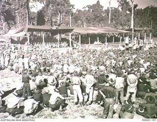 THE SOLOMON ISLANDS, 1945-08. AUSTRALIAN SERVICE PERSONNEL ATTENDING A THANKSGIVING SERVICE ON BOUGAINVILLE ISLAND. (RNZAF OFFICIAL PHOTOGRAPH.)