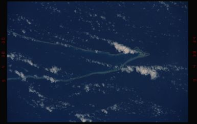 STS050-11-021 - STS-050 - Earth observation scenes of Tikahau and Rangiroa Atolls, Tuamotu Archipelago.