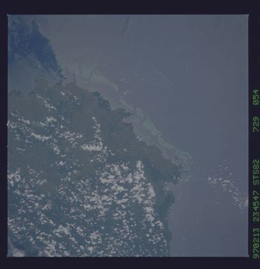 STS082-729-054 - STS-082 - Earth observations taken from shuttle orbiter Discovery during STS-82 mission