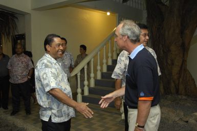 [Assignment: 48-DPA-SOI_K_Pohnpei_6-10-11-07] Pacific Islands Tour: Visit of Secretary Dirk Kempthorne [and aides] to Pohnpei Island, of the Federated States of Micronesia [48-DPA-SOI_K_Pohnpei_6-10-11-07__DI14077.JPG]