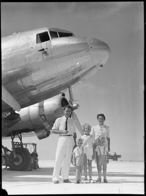 Dakota aircraft at Aitutaki airfield