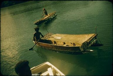 Canoes in Sewa Bay (1) : Normanby Island, D'Entrecasteaux Islands, Papua New Guinea, 1956-1959 / Terence and Margaret Spencer