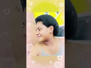 Siteri Nasau Tora - kotivi koya o Joey Mulase ena JM Hair Studio e Lautoka