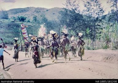 New Guinea - Kisivagloga, Yagaria - Central District, EML - sing-sing