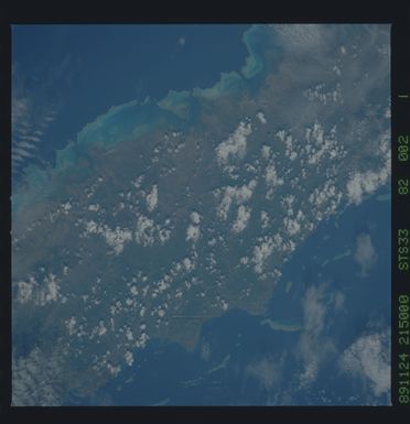 S33-82-002 - STS-033 - STS-33 earth observations