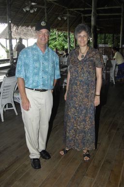 [Assignment: 48-DPA-SOI_K_Pohnpei_6-10-11-07] Pacific Islands Tour: Visit of Secretary Dirk Kempthorne [and aides] to Pohnpei Island, of the Federated States of Micronesia [48-DPA-SOI_K_Pohnpei_6-10-11-07__DI14178.JPG]