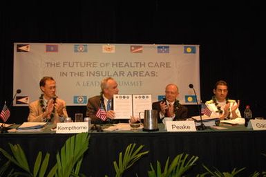 [Assignment: 48-DPA-09-29-08_SOI_K_Isl_Conf_Sign] Signing of interagency coordination pledge at the Insular Areas Health Summit [("The Future of Health Care in the Insular Areas: A Leaders Summit") at the Marriott Hotel in] Honolulu, Hawaii, where Interior Secretary Dirk Kempthorne [joined senior federal health officials and leaders of the U.S. territories and freely associated states to discuss strategies and initiatives for advancing health care in those communities [48-DPA-09-29-08_SOI_K_Isl_Conf_Sign_DOI_0617.JPG]