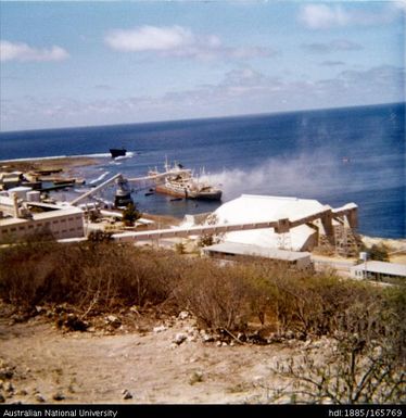 Ship loading phosphate