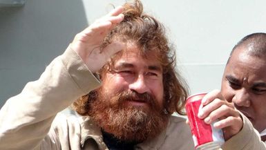 Best of RN Drive: The real life castaway who survived more than a year adrift at sea