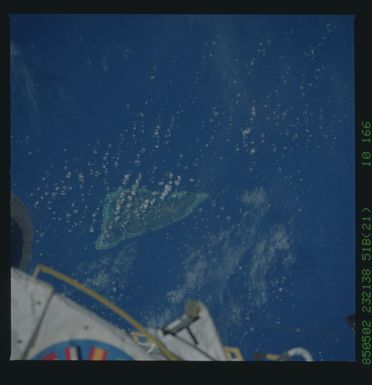 51B-52-064 - STS-51B - STS-51B earth observation