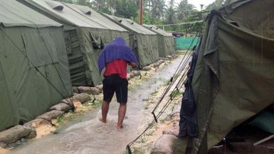 Announced closure of Manus Island centre provides no clarity on fate of men held there