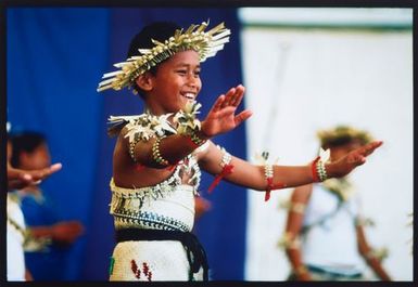 Kiribase performer, Pasifika, Auckland