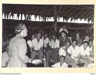 LAE AREA, NEW GUINEA. 1945-08-19. GRACIE FIELDS ENTERTAINING PATIENTS DURING HER VISIT TO 2/8 GENERAL HOSPITAL