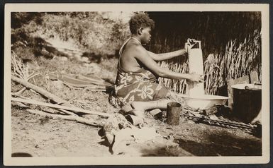 Making lap-lap, Tanna, Vanuatu