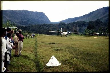 Aircraft taxiing