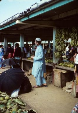 Scene in marketplace, Nuku'alofa, Tonga, June 1984