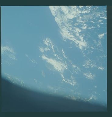 S09-35-1600 - STS-009 - Earth observations taken by the STS-9 crew