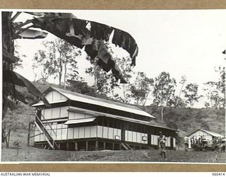 SOGERI, NEW GUINEA. 1943-11-20. COMPANY HEADQUARTERS, STORES AND THE INSTRUCTORS' LIBRARY AT THE SCHOOL OF SIGNALS, NEW GUINEA FORCE