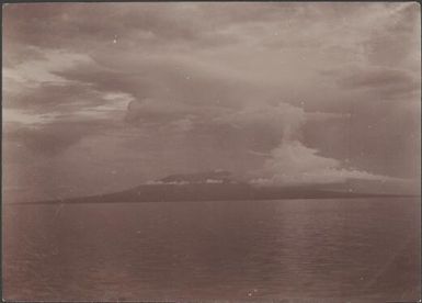 Rain on the island of Kolumbangara off the coast of New Georgia, Solomon Islands, 1906 / J.W. Beattie