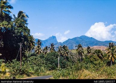 Tahiti - view inland near Papenoo